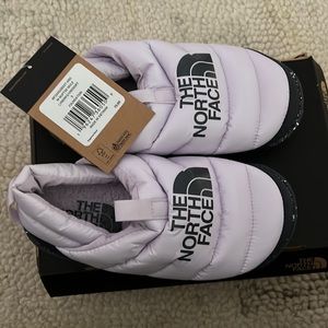 The North Face Women’s Nuptse Mule slippers